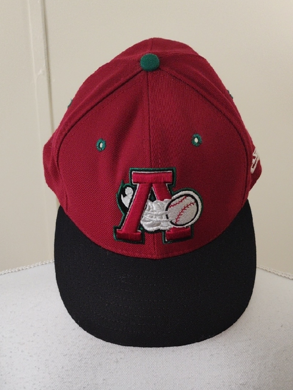 Vintage Mitchell & Ness Red Altoona Curve Red and Black Snapback Cap